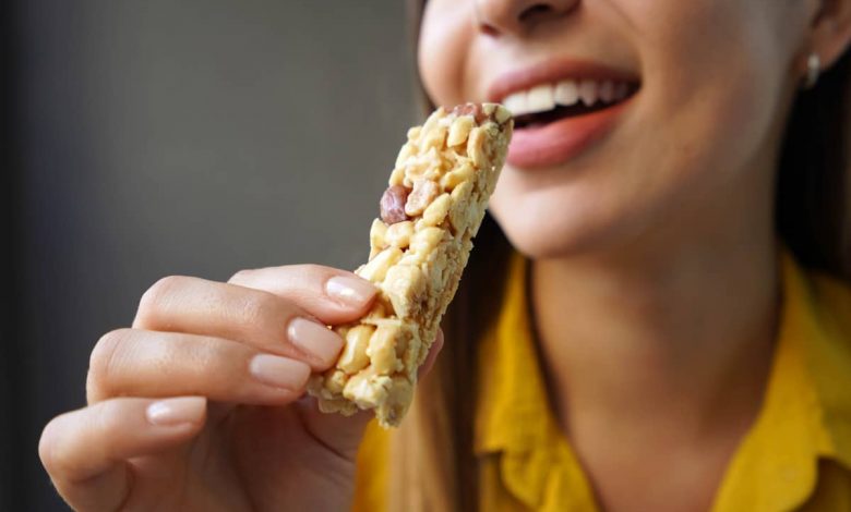 best-snack-for-weight-loss:-how-smart-snacking-can-support-your-fat-loss-goals-–-healthifyme-blog